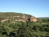 Escarpa erosiva onde está localizada a Cachoeira do Catimbau. Foto: Rogério Valença Ferreira