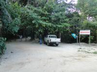 Acesso ao sítio da geodiversidade Banho de Argila de Gaibu. Foto: Rogério Valença Ferreira.