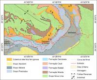 Figura 7 – Mapa geológico simplificado do Anticlinal de Mariana com a localização das principais zonas mineralizadas na região de Mariana-MG (compilado de Pinto &amp; Silva 2014). (1) Morro Santo Antônio, (2) Mina da Passagem; (3) Mina Mata Cavalo; (4) Morro Santana; (5) Mina de Maquiné (ou Minas Del Rey).