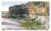 Imagem mostra a porção superior do geossítio Morro do Papaléo. Fonte: Iannuzzi et al., 2006.