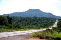 Morro do Diabo, face sudoeste. Foto: Luiz A. Fernandes.