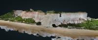 Modelo 3D montado a partir de ortofotomosaico realizado com drone. No modelo é possível ver as falésias mortas na região da Praia da Pitinga-Lagoa Azul, em Arraial D'Ajuda. Fonte: Caio Gabrig Turbay (2023).