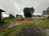 Praça do Petróleo, em Lobato, em estado de abandono. Salvador/Ba.
