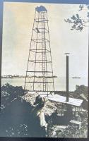 O poço de petróleo localizado no subúrbio ferroviário de Salvador. Fonte: Livro História do Petróleo na Bahia.